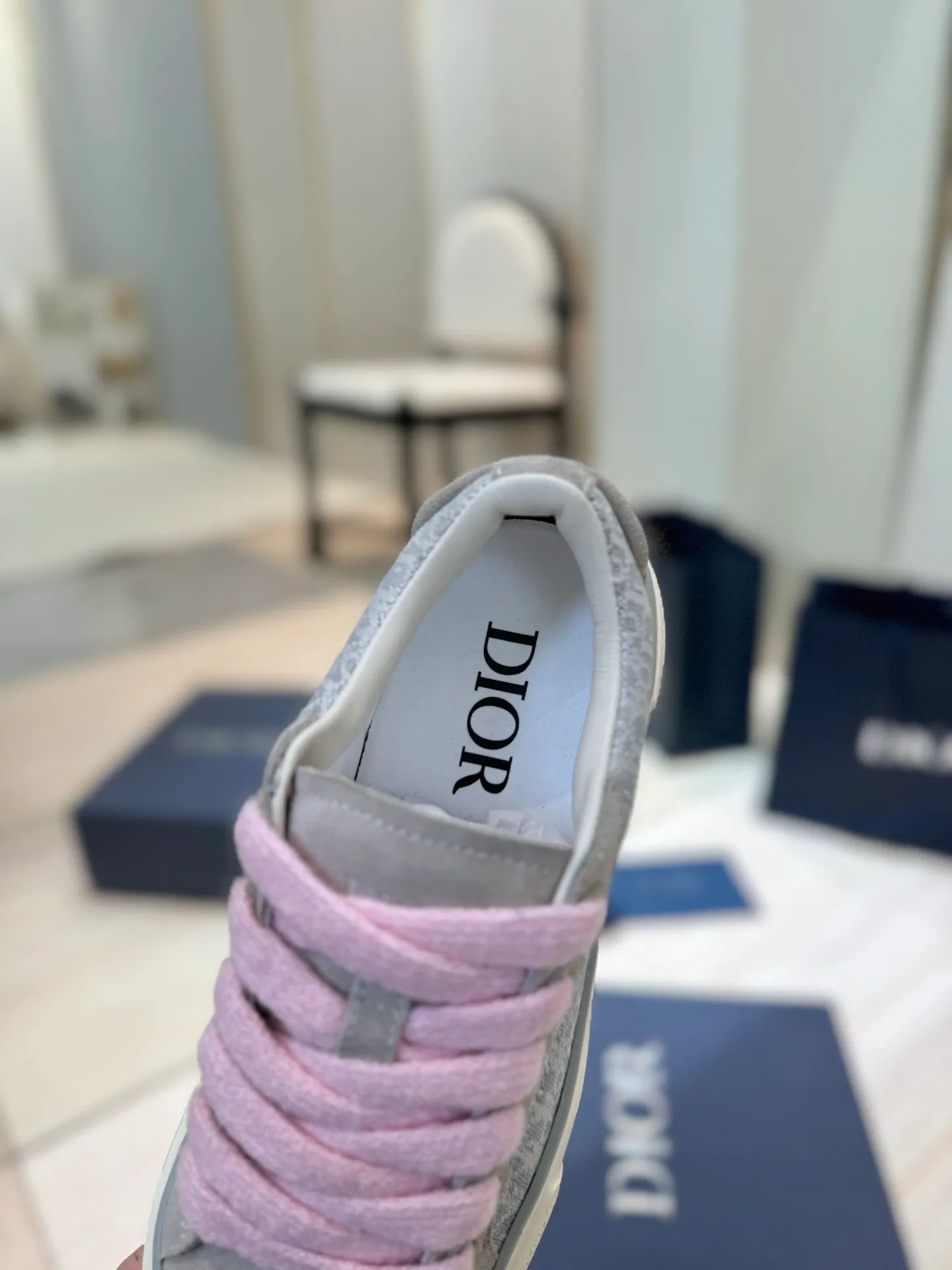 👟👟Ex-factory price 600👟👟 (Top version) Dior 2025 autumn and winter haute couture series new men's shoes CD jelly-colored flat casual shoes Dior and STONE ISLAND B33 round toe lace-up canvas skate shoes Stars' same style Oblique letter logo embroidered retro color-blocking sneakers The top high-end version on the market ✅ Upper: imported custom calfskin/suede leather ✅Inner: water-dyed cowhide lining ✅Outsole: original open-molded Tpu outsole ✅Packaging: full set of original box ✅Size: 35-45 (46 pieces customized, non-refundable)